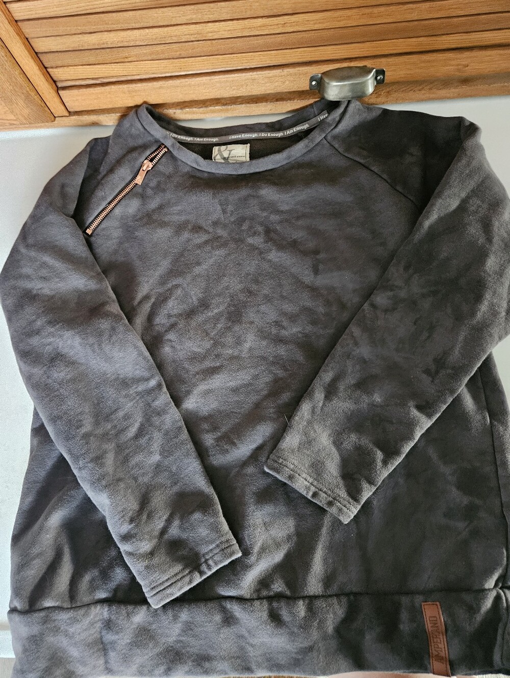 Vintage Wash Ampersand Sweat Shirt Zipper Detail